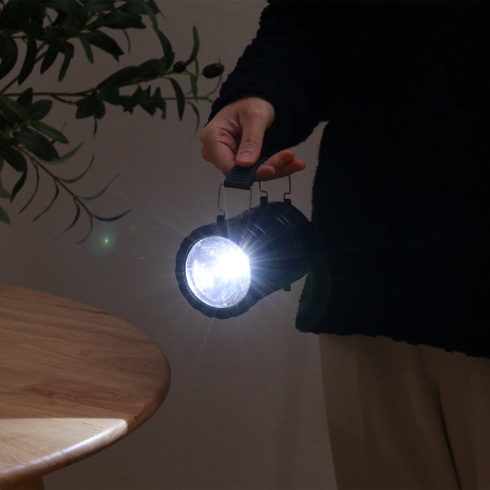 ブラック